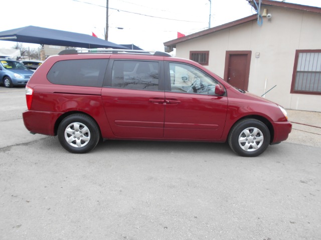 2006 Kia Sedona Elk Conversion Van