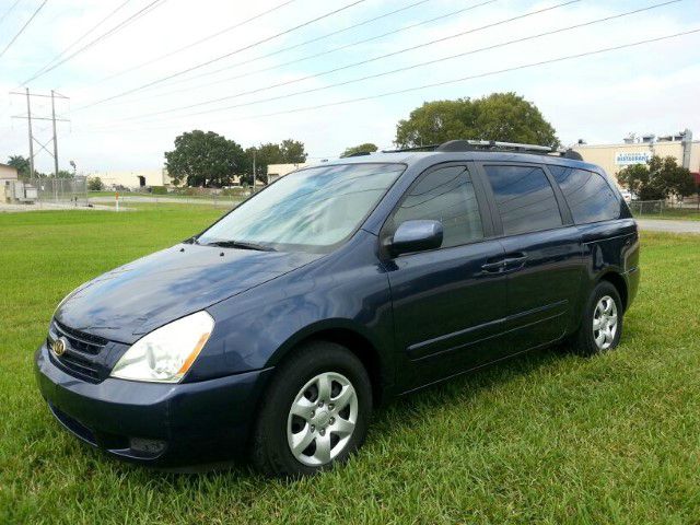 2006 Kia Sedona Open-top