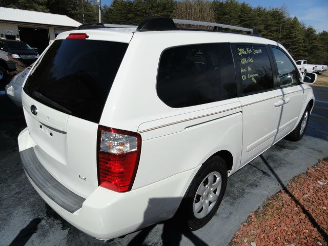 2006 Kia Sedona Elk Conversion Van