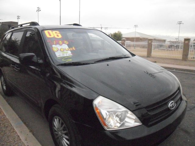 2006 Kia Sedona Elk Conversion Van