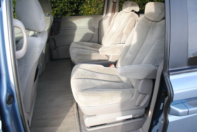 2006 Kia Sedona Open-top