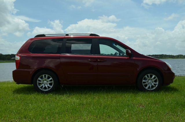 2006 Kia Sedona Open-top