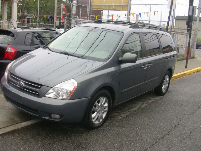 2006 Kia Sedona Open-top