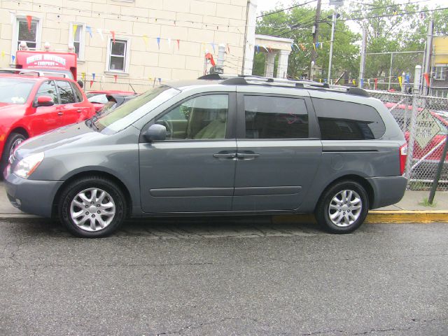 2006 Kia Sedona Open-top