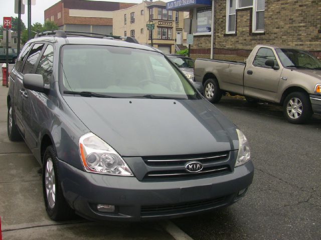 2006 Kia Sedona Open-top