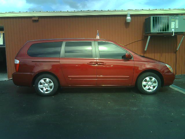 2006 Kia Sedona Elk Conversion Van