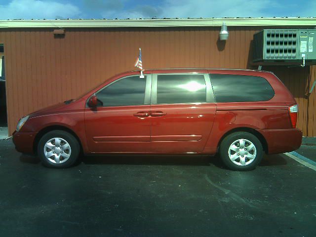 2006 Kia Sedona Elk Conversion Van