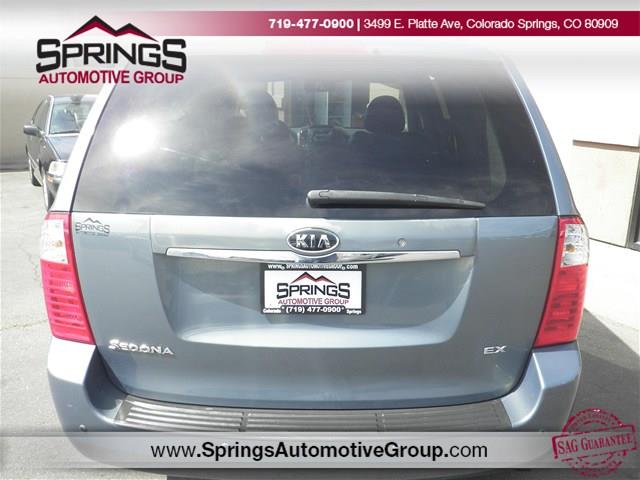 2006 Kia Sedona SL Pickup 4D 6 1/2 Ft