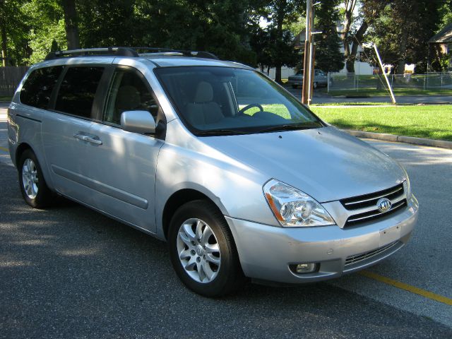 2006 Kia Sedona Elk Conversion Van