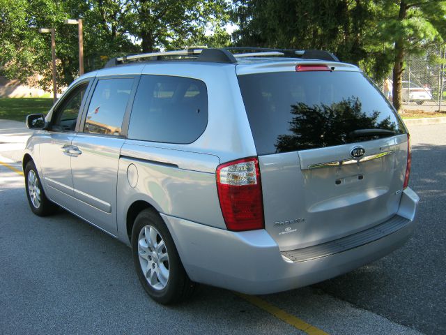 2006 Kia Sedona Elk Conversion Van