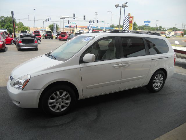 2006 Kia Sedona Open-top