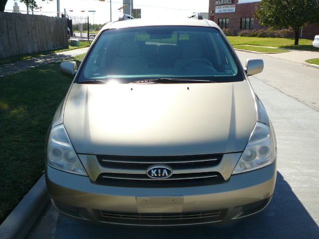 2006 Kia Sedona Elk Conversion Van