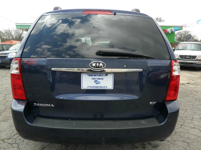 2006 Kia Sedona T6/ AWD