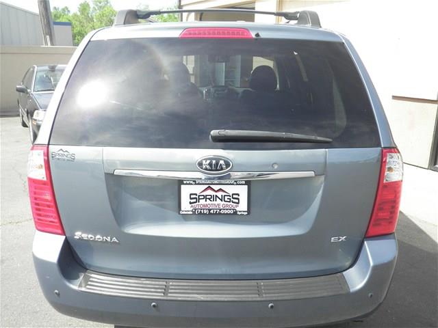 2006 Kia Sedona SL Pickup 4D 6 1/2 Ft