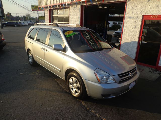 2007 Kia Sedona 2WD Crew Cab LWB XE Truck