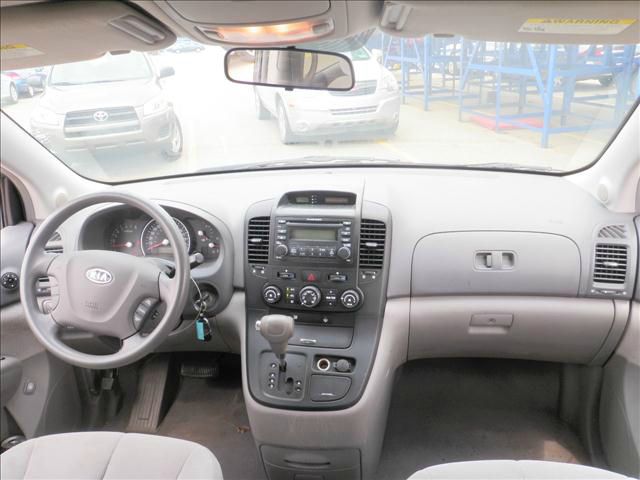 2007 Kia Sedona 2WD Crew Cab LWB XE Truck