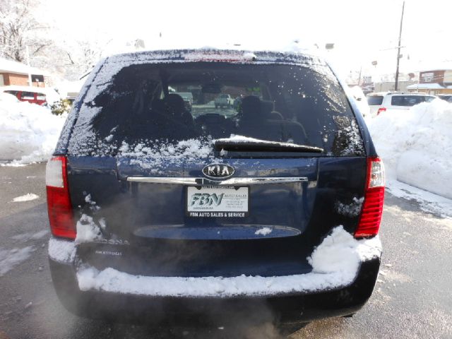 2007 Kia Sedona Crew Cab 4x4 Shortbox