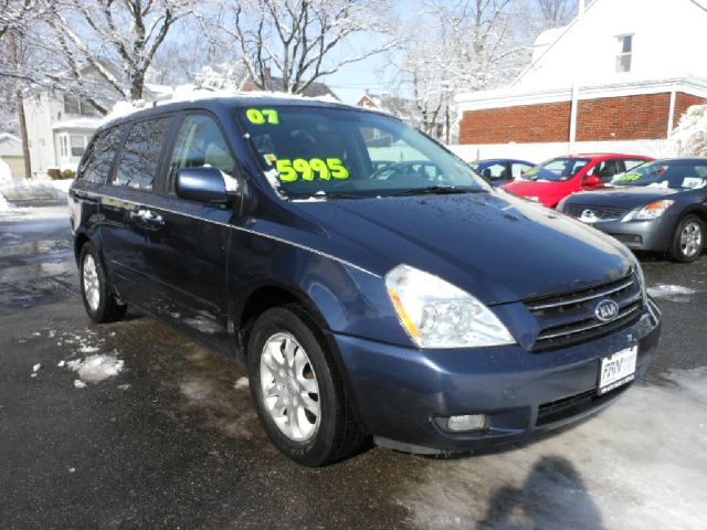 2007 Kia Sedona Crew Cab 4x4 Shortbox