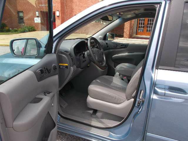 2007 Kia Sedona Crew Cab 4x4 Shortbox