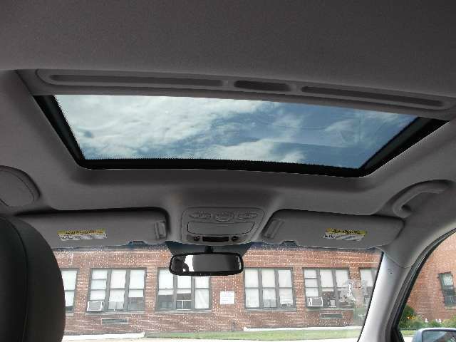 2007 Kia Sedona Crew Cab 4x4 Shortbox