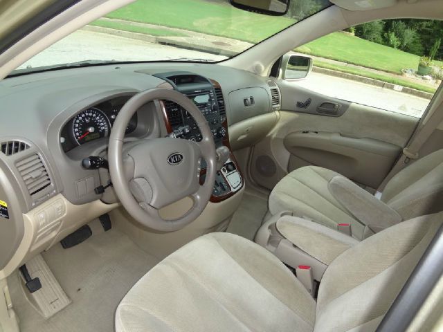 2007 Kia Sedona Crew Cab 4x4 Shortbox