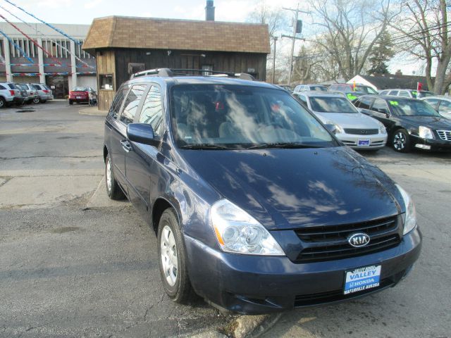 2007 Kia Sedona 2008 Toyota