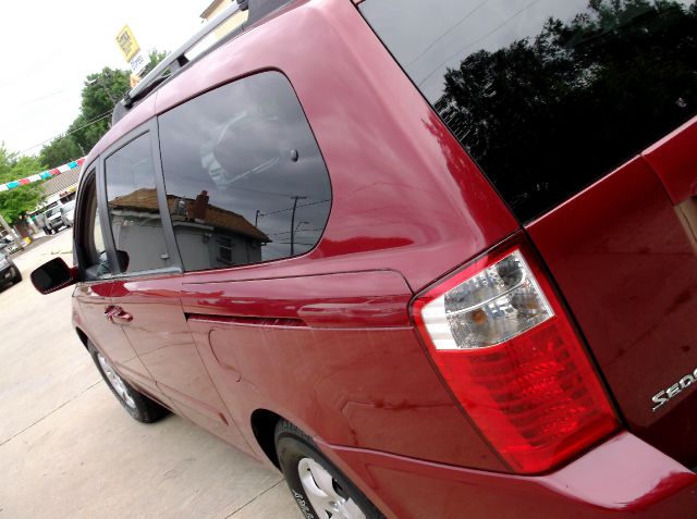 2007 Kia Sedona 2WD Crew Cab LWB XE Truck