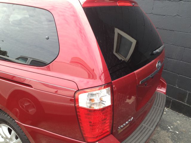 2007 Kia Sedona Crew Cab 4x4 Shortbox