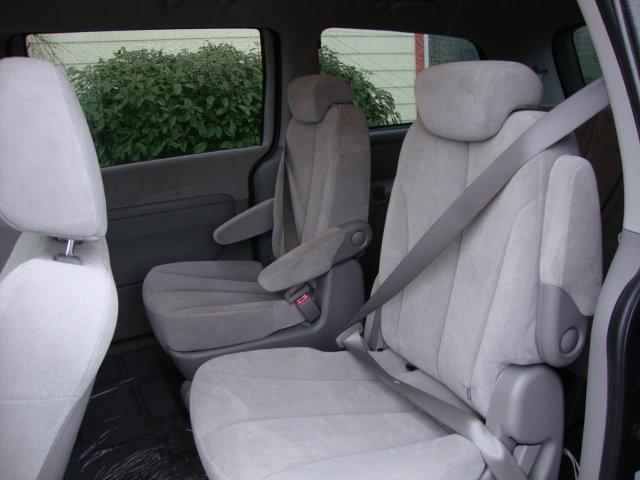 2008 Kia Sedona Elk Conversion Van