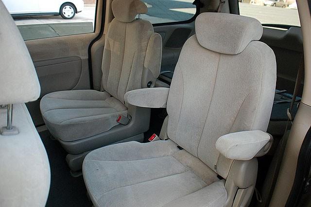 2008 Kia Sedona Elk Conversion Van