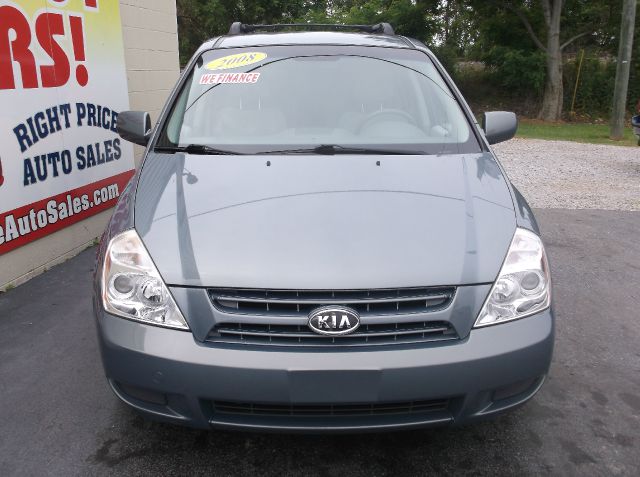 2008 Kia Sedona Crew Cab 4x4 Shortbox