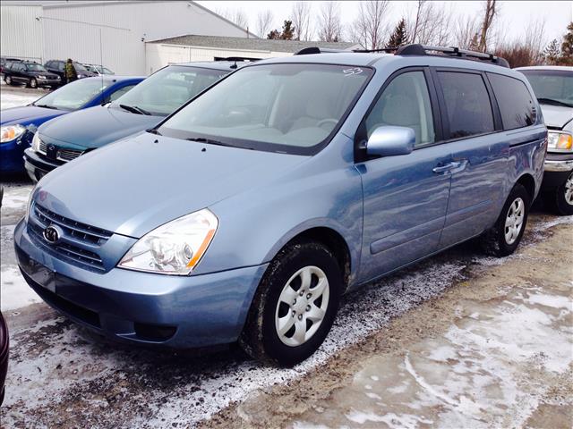 2008 Kia Sedona 2WD Crew Cab LWB XE Truck