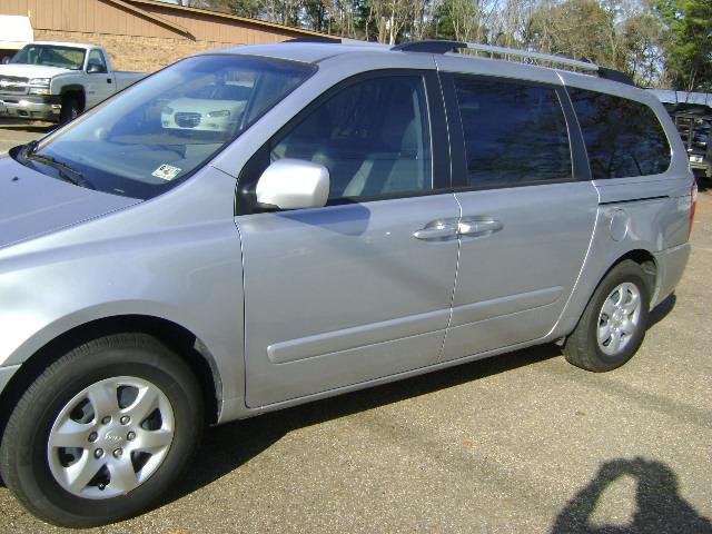 2009 Kia Sedona 2.5sone Owner