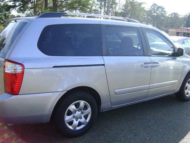 2009 Kia Sedona 2.5sone Owner