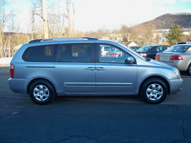 2010 Kia Sedona V8 R-design