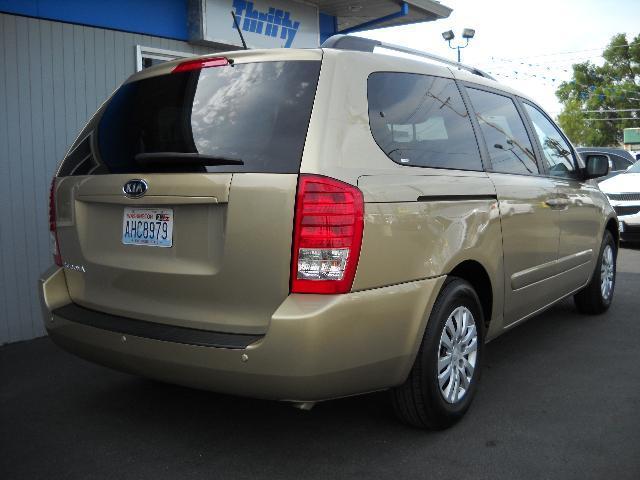 2011 Kia Sedona 2.5sone Owner