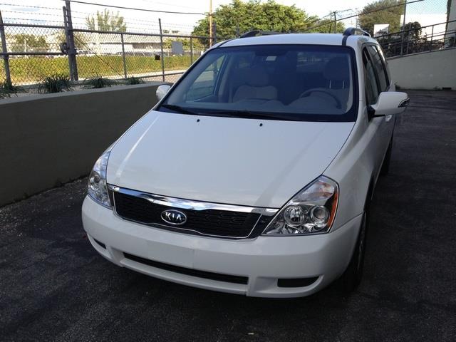2012 Kia Sedona Elk Conversion Van