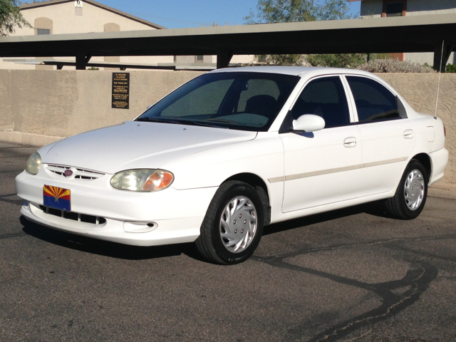 1999 Kia Sephia Base