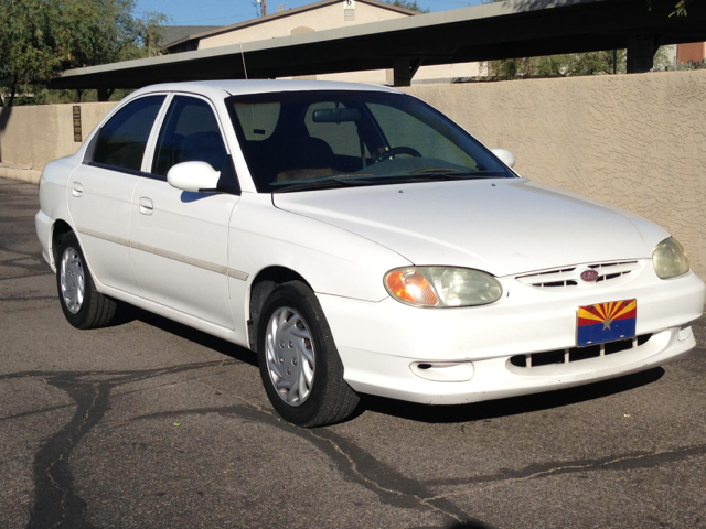 1999 Kia Sephia Base