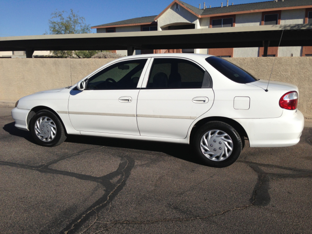 1999 Kia Sephia Base