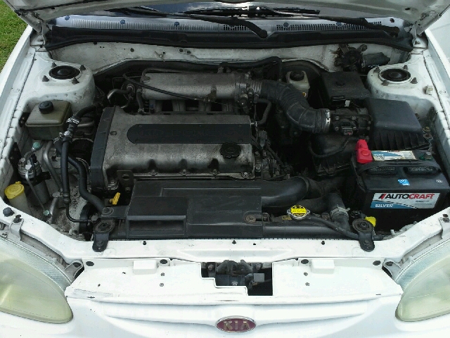 1999 Kia Sephia Base