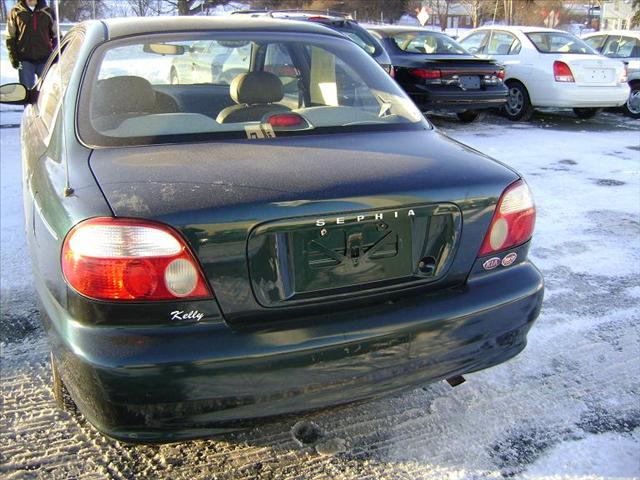 1999 Kia Sephia 24 Box