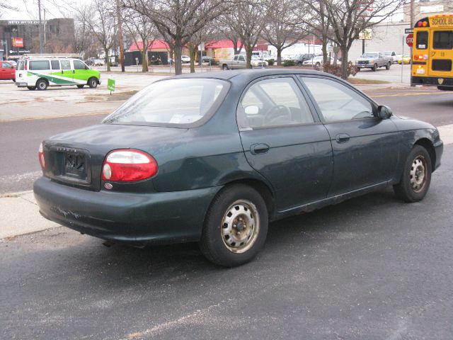 1999 Kia Sephia Base