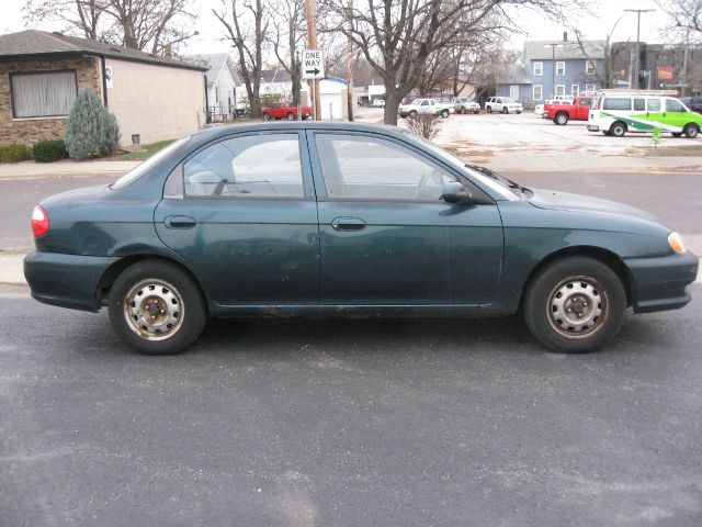 1999 Kia Sephia Base