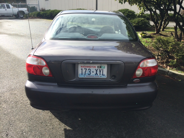 2000 Kia Sephia XLS