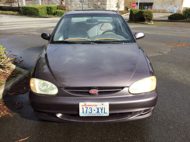 2000 Kia Sephia XLS