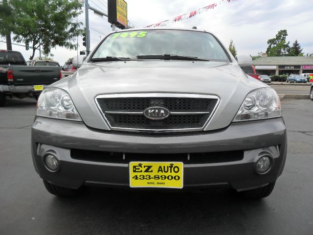 2003 Kia Sorento Crew Cab 126.0 WB 1SC LS Z85
