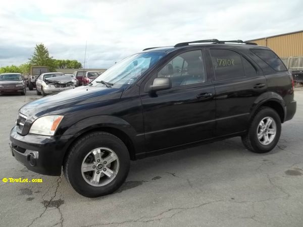 2003 Kia Sorento LS Truck