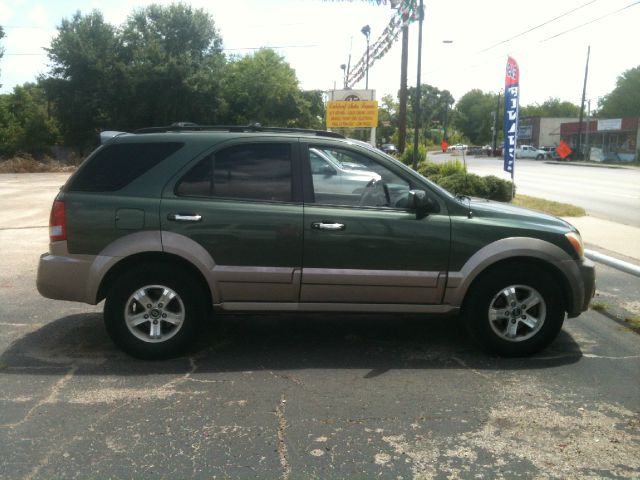 2003 Kia Sorento 4x4 Styleside Lariat