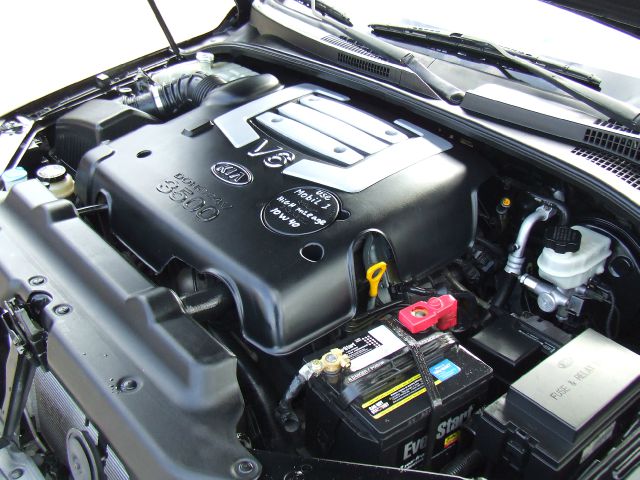 2003 Kia Sorento Crew Cab 126.0 WB 1SC LS Z85